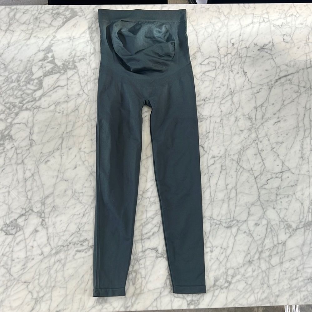 Blanqi Everyday Maternity Belly Support Leggings in Charcoal - Size Med